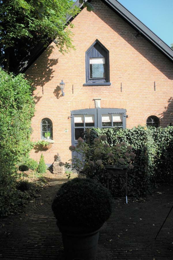 In Het Koetshuis Apeldoorn Exterior foto